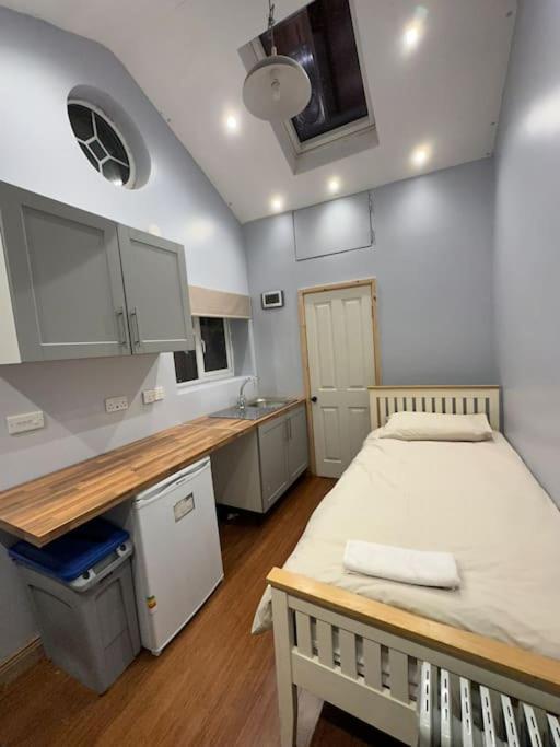 Merton  Cosy Quiet Single Studio מראה חיצוני תמונה